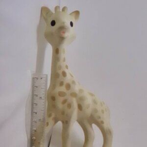 Jeffrey Giraffe toy